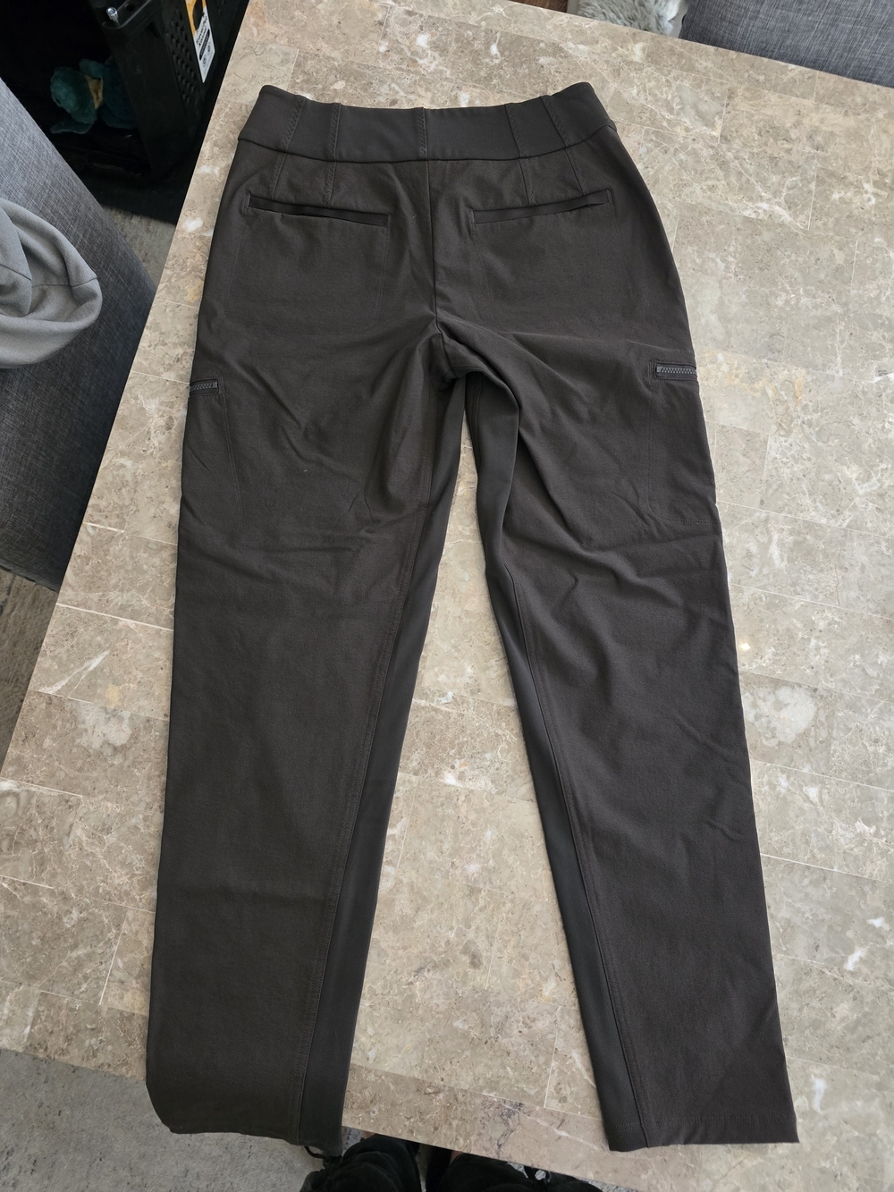 Athleta Sz 4 Wander Hybrid Pants - Picture 7 of 7